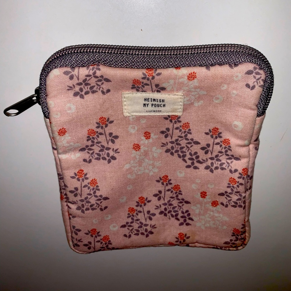 Hiemish My Pouch by livework